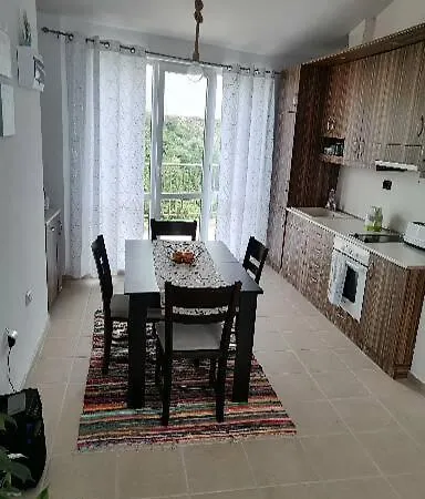 Lucky Rocks 아파트 *