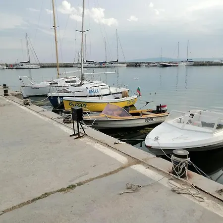 Lucky Rocks 아파트 *