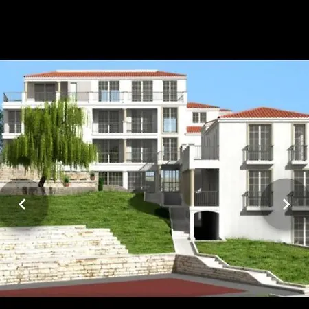 아파트 Lucky Rocks 발치크