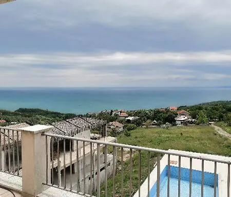 아파트 Lucky Rocks *